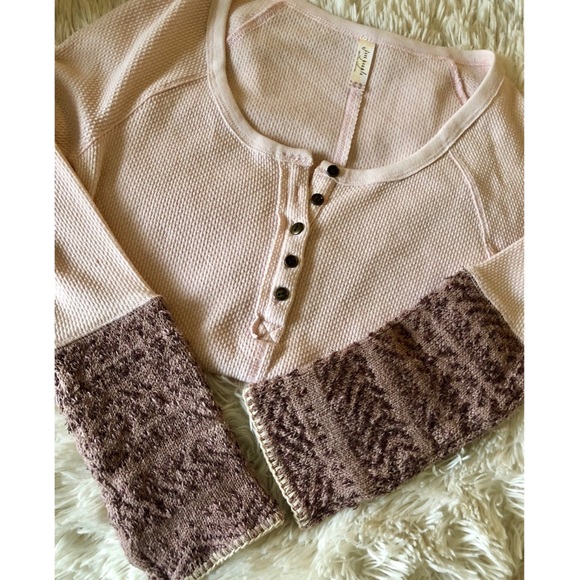 Free People BOHO Sleeved Top - Picture 3 of 6